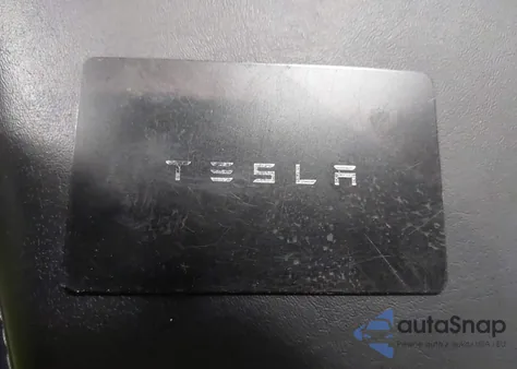 2021 Tesla Model Y Long Range Dual Motor All-Wheel Drive из США, поврежденный, VIN 5YJYGDEE2MF121792